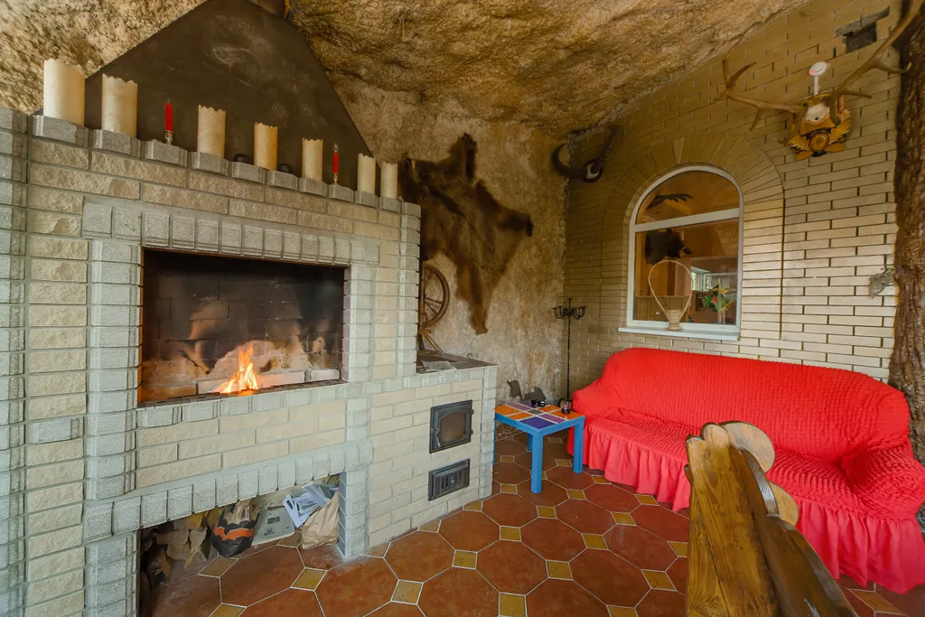 Большой дом с баней, бассейном, мангалом и парковкой