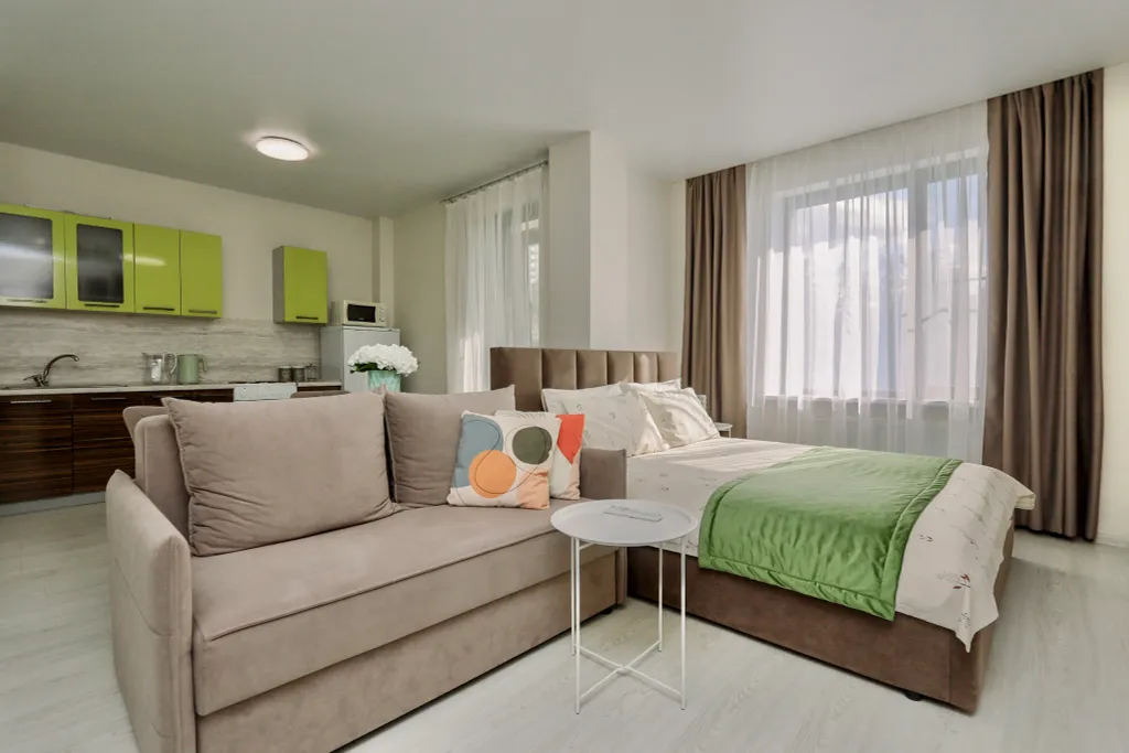 4 Угла: Тот самый ЖК колизей на набережной, М.Горького, 150