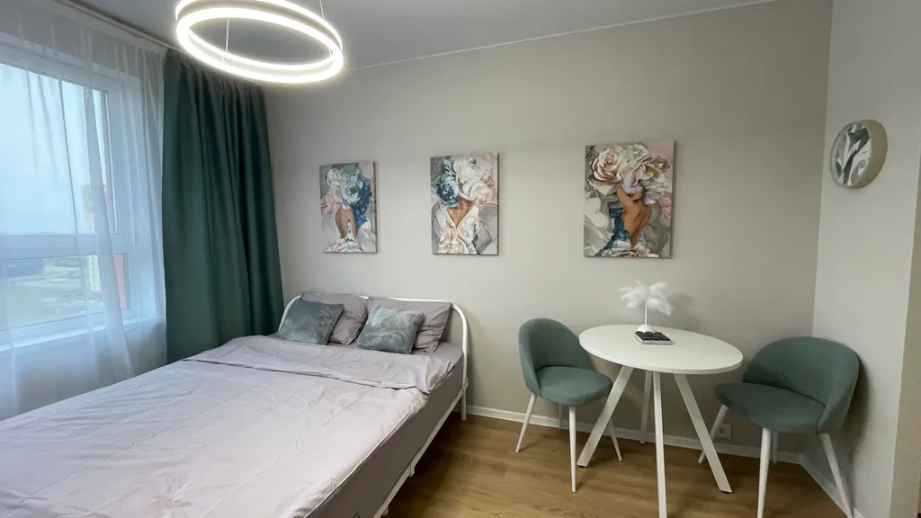 Чистая светлая студия