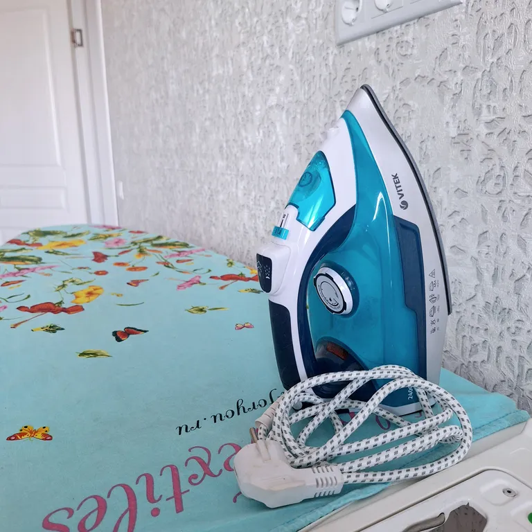 Апартаменты в центре с видом на город и горы