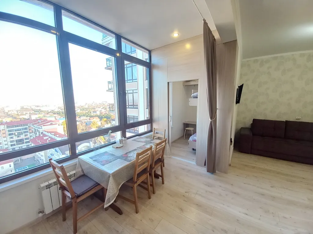 Квартира Просторная квартира в центре города с видом на море — Анапа