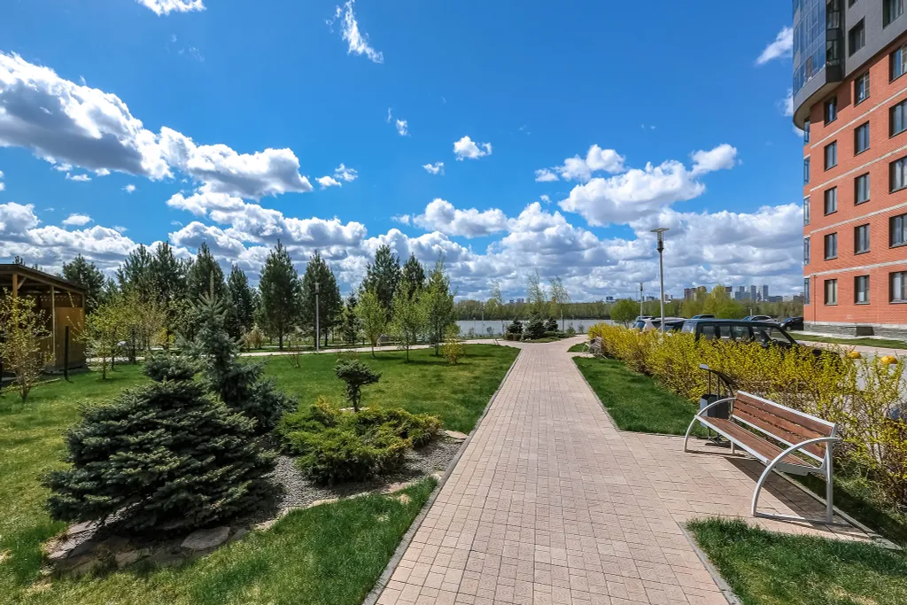 Большая семейная трёшка студия с видом на Обь и своей набережной