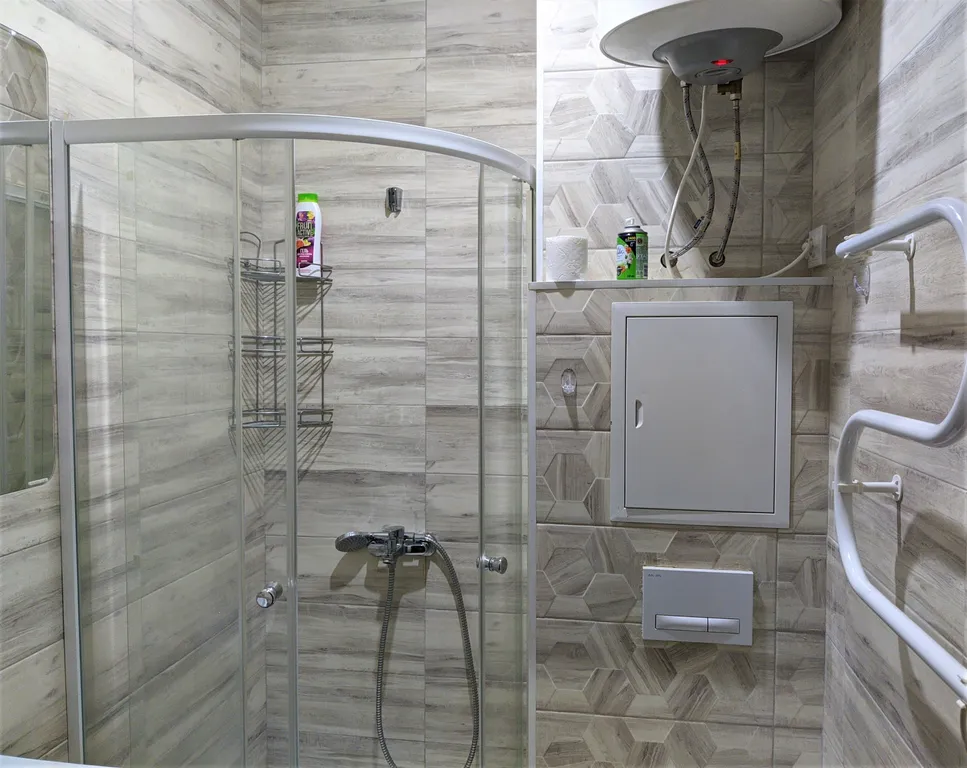 Студия рядом с ТРЦ Аура и ЖД вокзалом