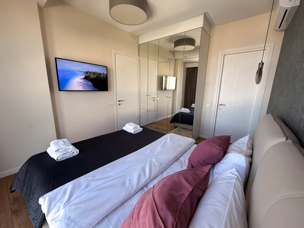 Трехкомнатная квартира на берегу моря, Porta Batumi Tower