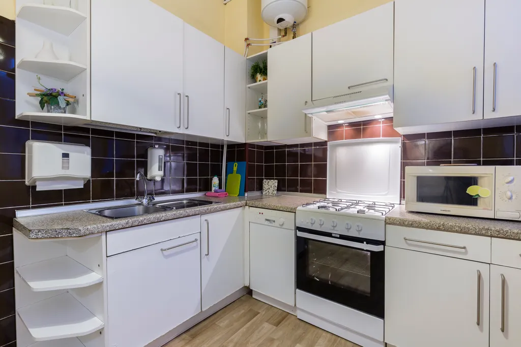 Ryss' 3BR Apt on Nevsky