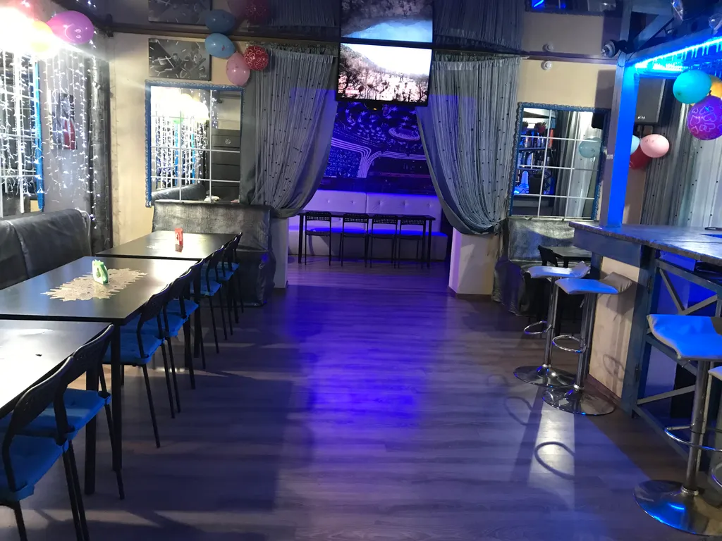 Котедж с баней и бассейном