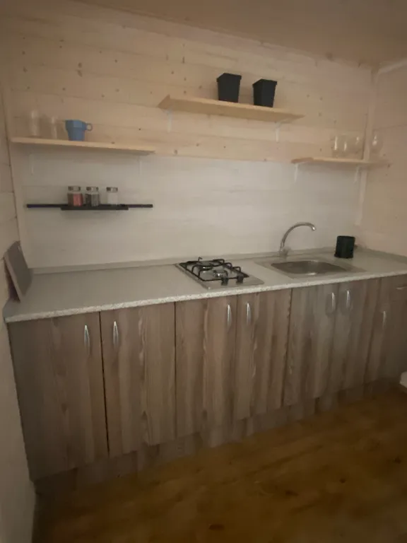 Домик на берегу реки