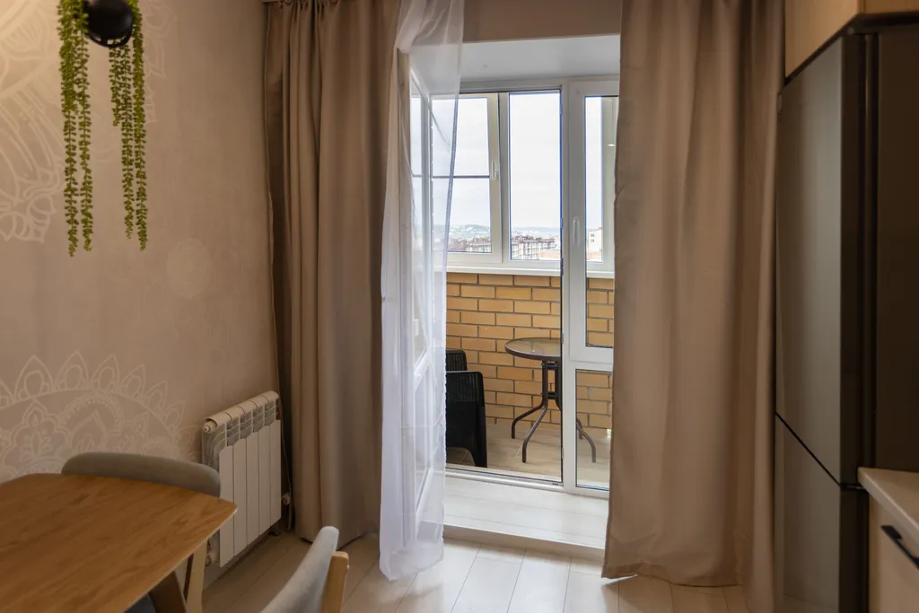 Сканди-шик с сауной и панорамным видом в центре