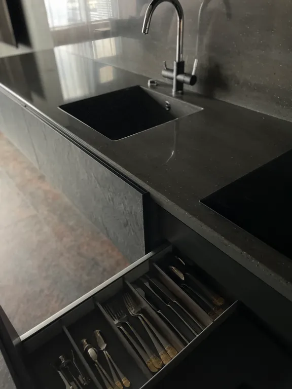 Роскошная квартира с видом на город с высоты птичьего полета