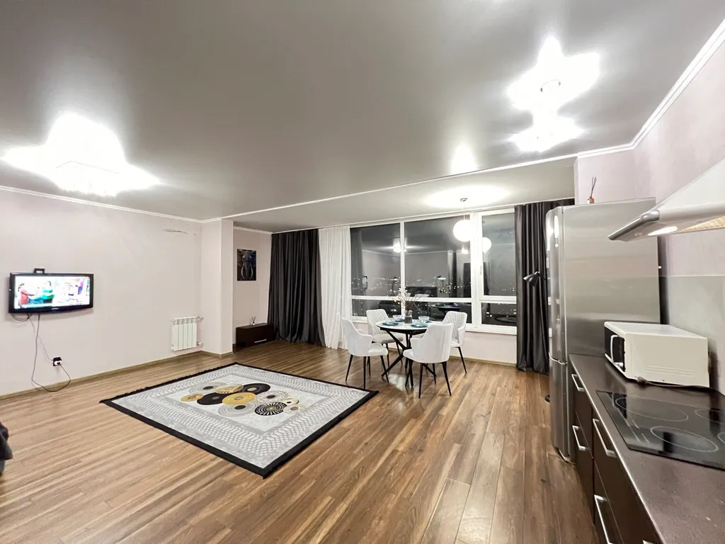 Квартира центр, отличный вид на город