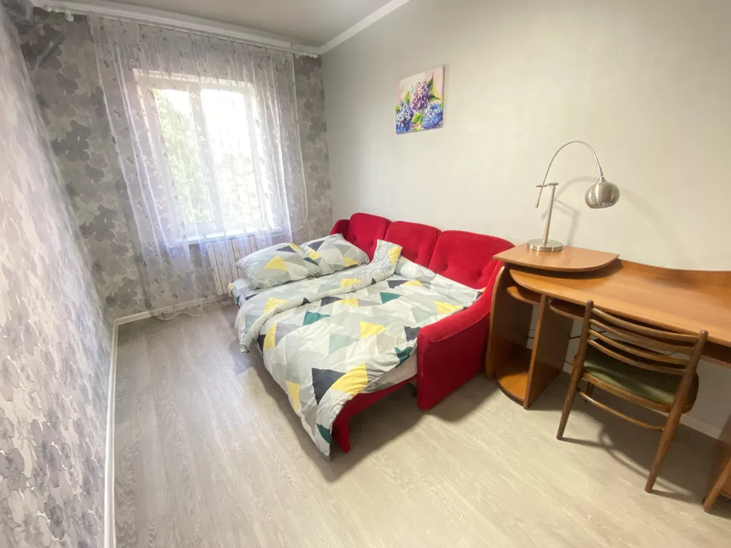 2-комн.  кв. по центральной ул.Ленина г.Макеевки