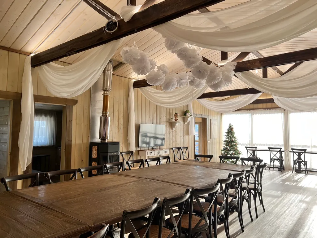 Коттедж Шале с банкетным залом в черте города — аренда посуточно в Екатеринбург