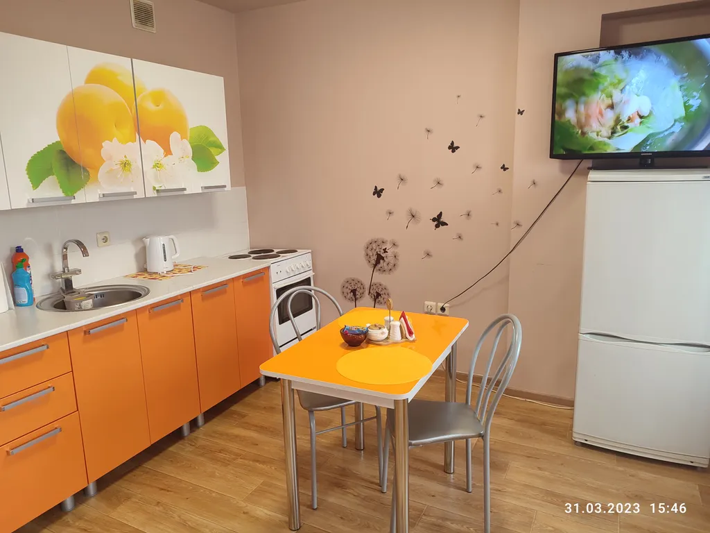 Тёплая сочная квартира