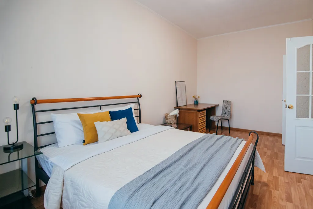 Большая квартира с двумя спальнями, в центре Хабаровска