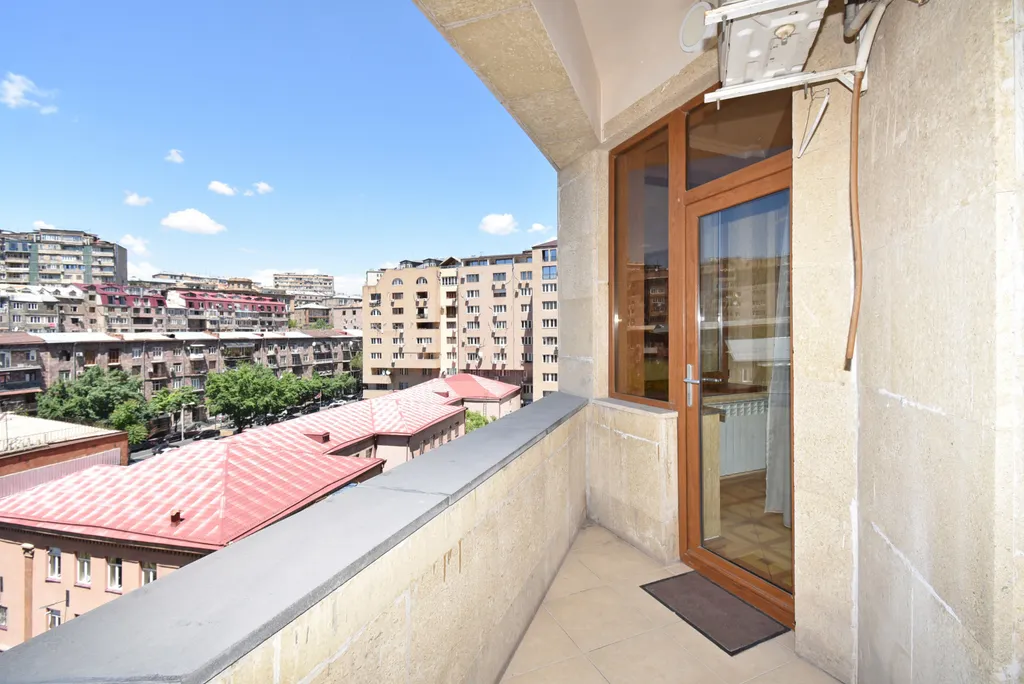 Светлая квартира в новостройке