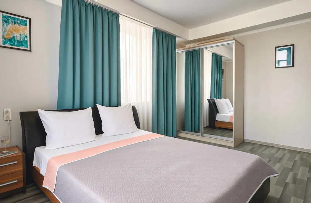 Квартира с видом на город рядом с парком