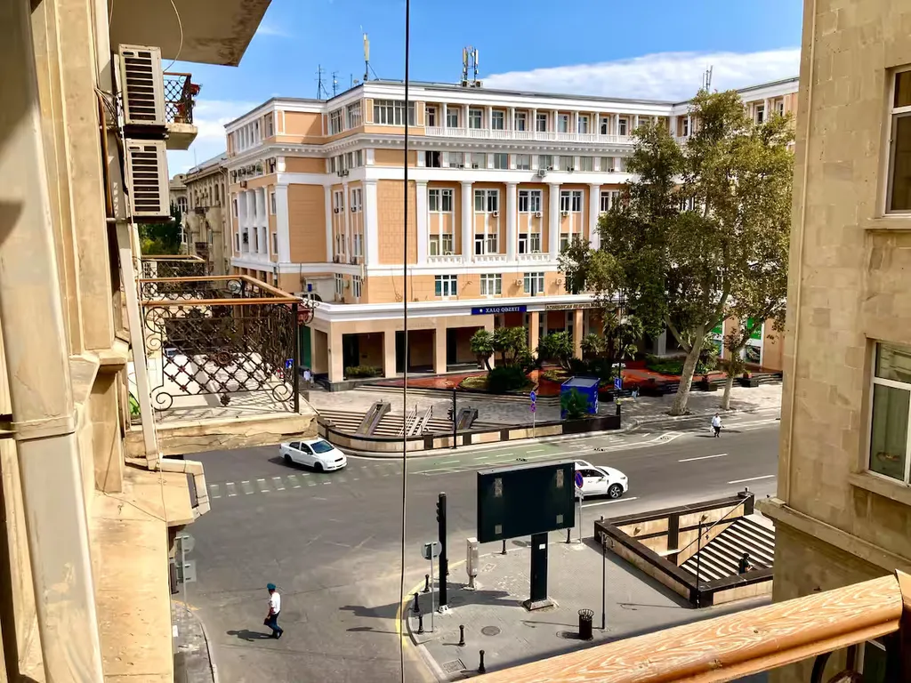 Parisian Elegance in Baku