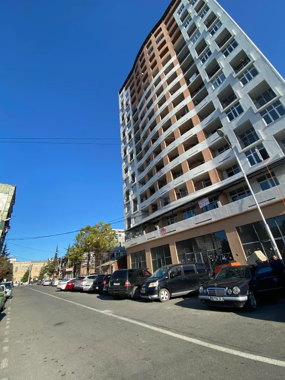 Уютная студия в центре с видом на горы