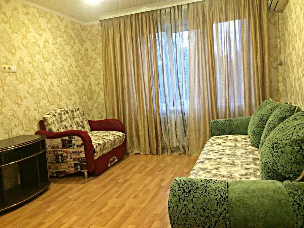 2-комнатная квартира, толстый мыс