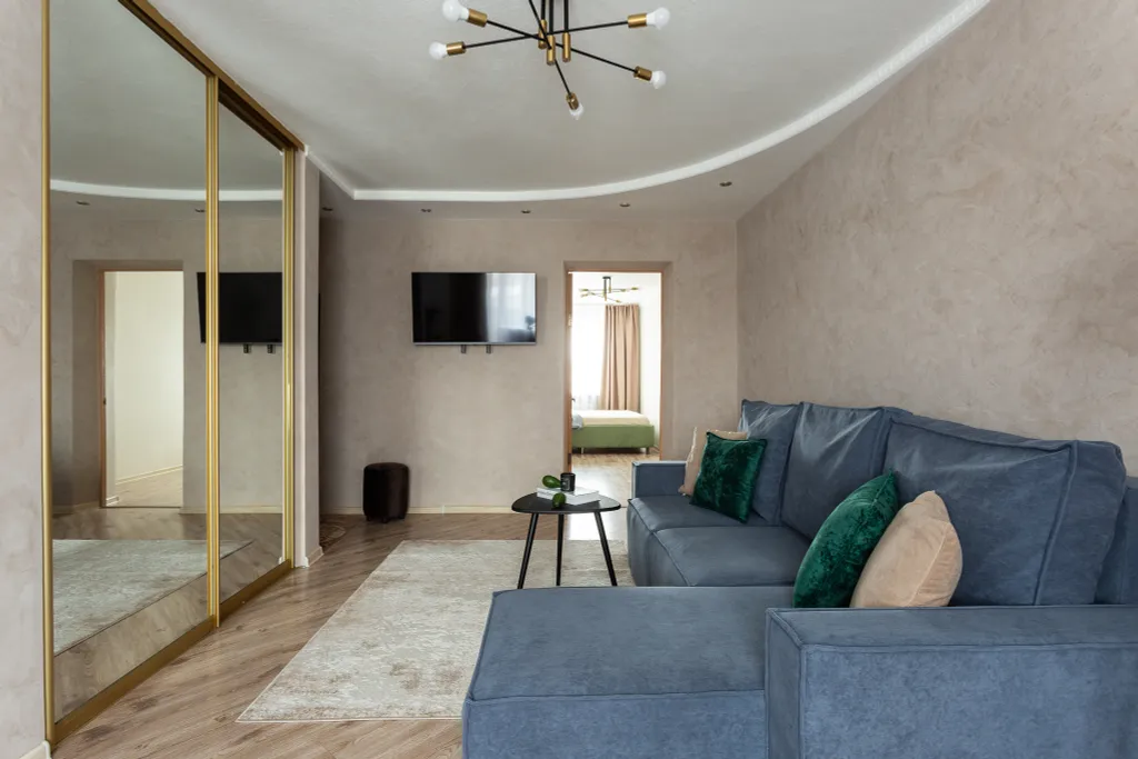 Евродвушка напротив вокзала