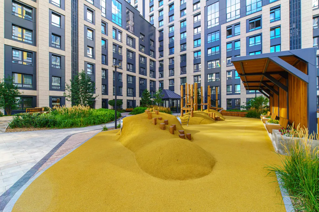 Дизайнерская квартира с камином в центре