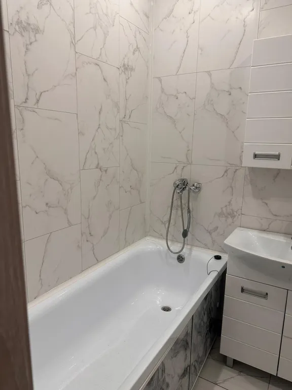 Современная, стильная просторная квартира в новом доме в самом центре