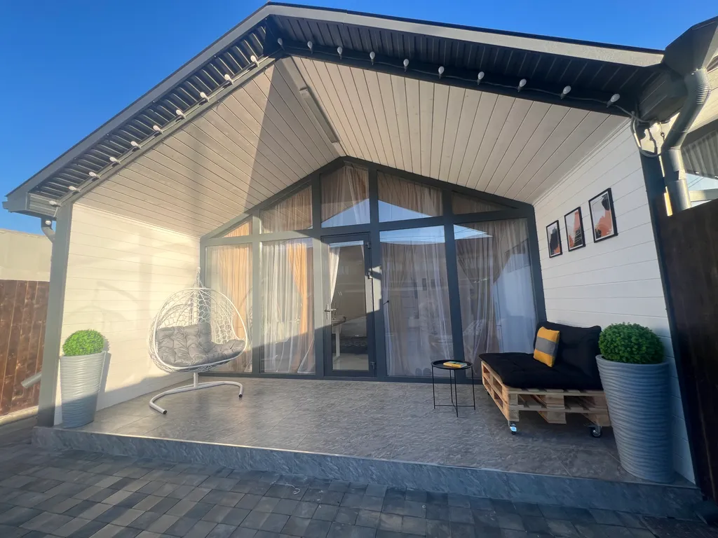 Коттеджи на берегу моря Sea Breeze