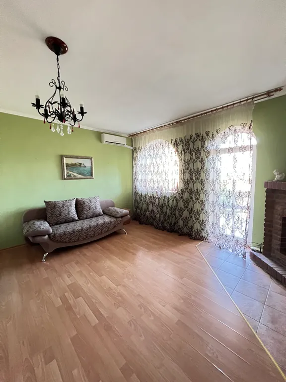 Дом с видом на море для большой семьи