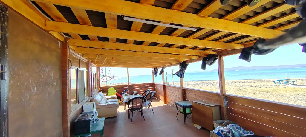 Комплекс с баней из бруса на берегу моря