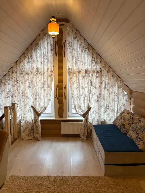 Загородный дом с бассейном и парной на дровах