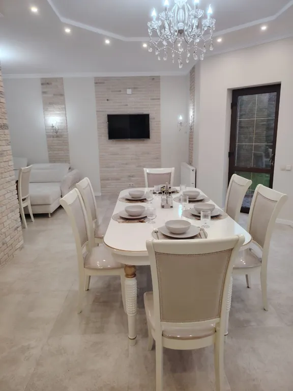 Загородный дом у озера в Подмосковье