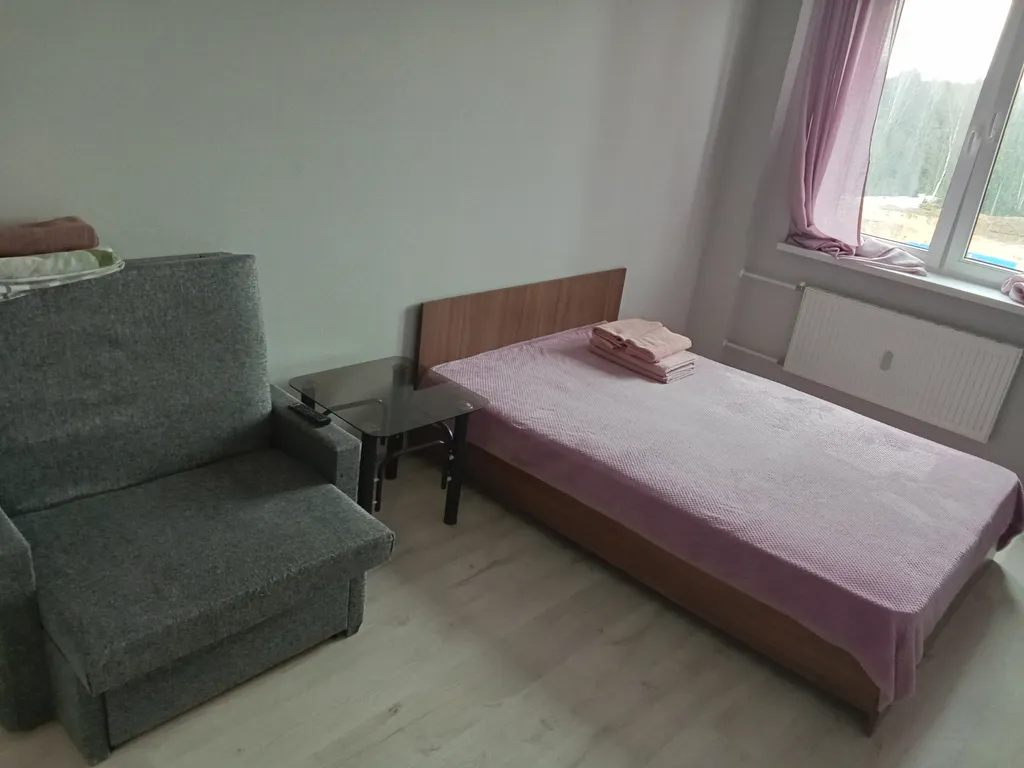 Уютная квартира с видом на лес с удобной кроватью