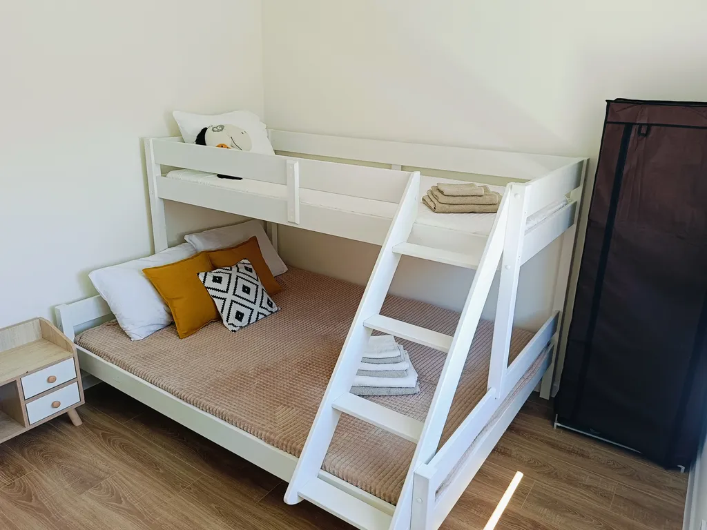 Уютный дом с бассейном под ключ