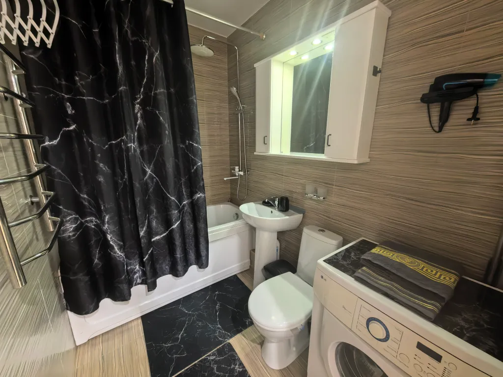 Современная квартира в центре класса люкс с видом на город