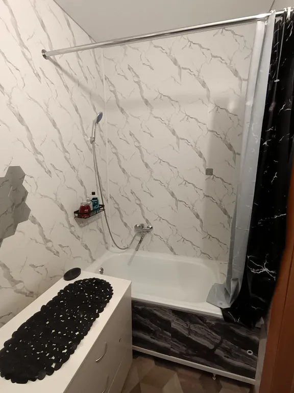 Хорошая тёплая квартира