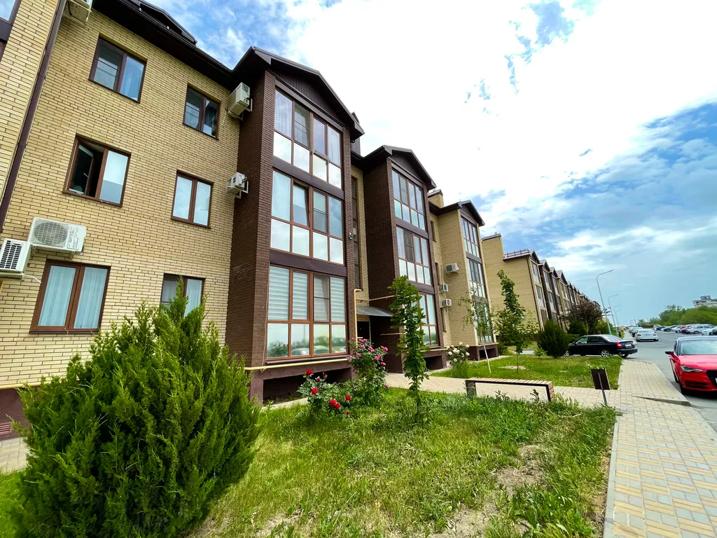 Стильная чистюля с видом на поле и закатные пейзажи