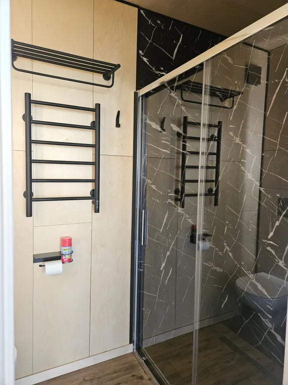 Уютный дом с панорамными окнами