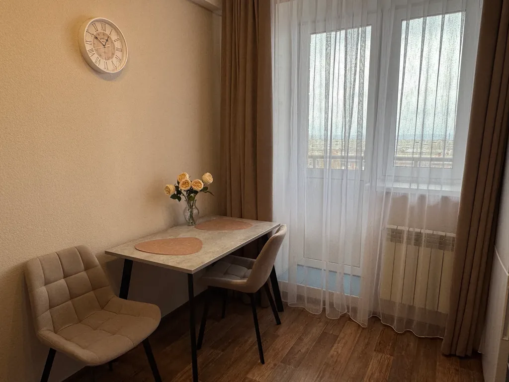 Квартира Уютная, чистая квартира с шикарным видом из окна у ТЦ Смайл Молл — Иркутск