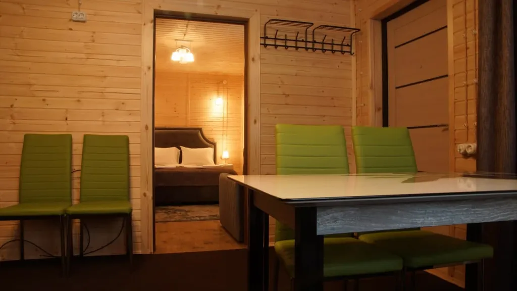 Коттедж Домик 6-местный — Архыз