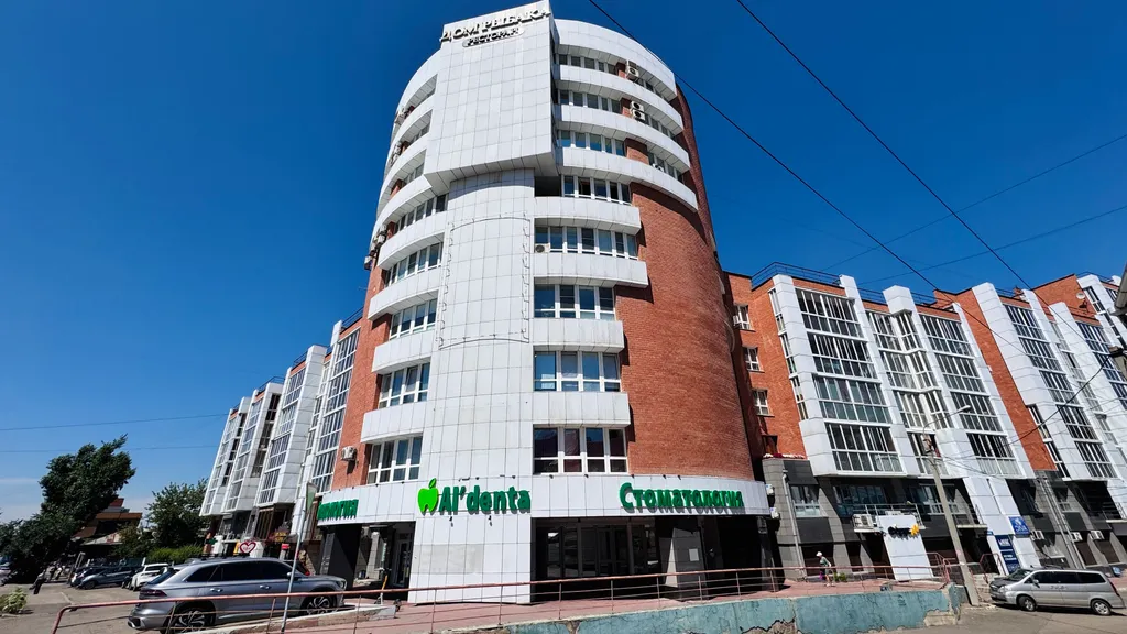 Бирюза - в самом центре города