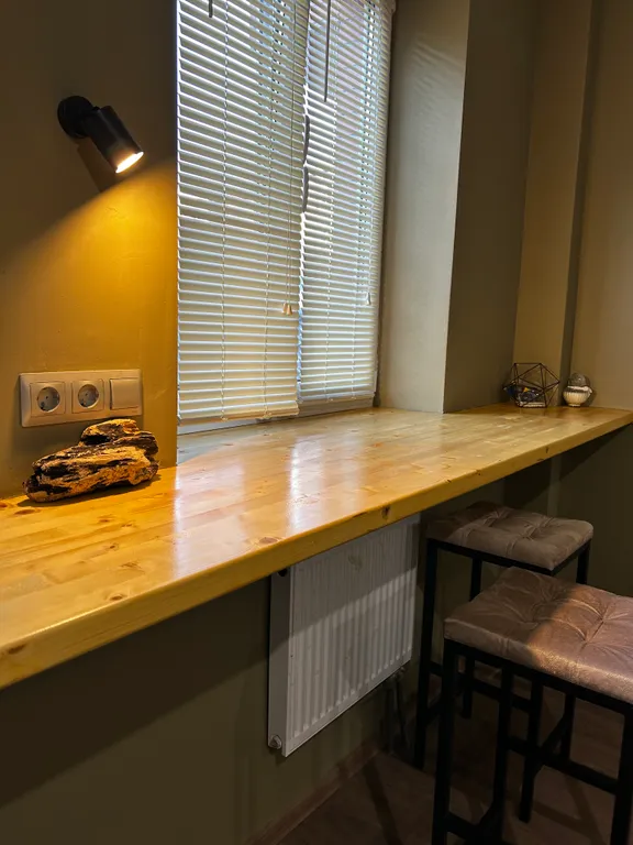 Студия с дизайнерским ремонтом