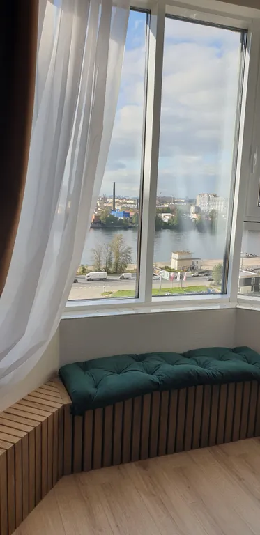 Квартира с видом на Неву