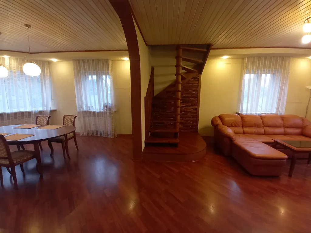 Коттедж Коттедж в получасе езды от Невского проспекта — Янино-1