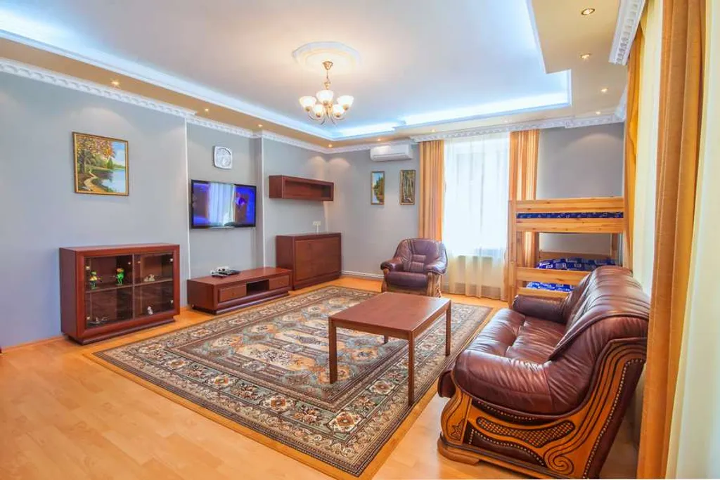 Комфортный двухкомнатный номер для семьи