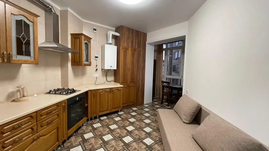 Уютная квартира с видом на храм в самом центре города