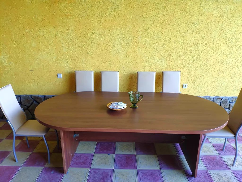 Двухэтажная дача с участком