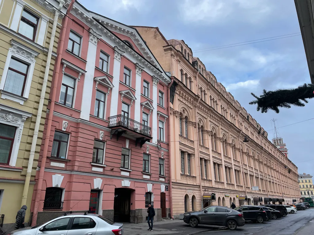 Уникальная квартира с балконом