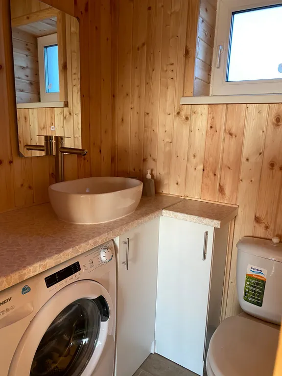 Дом у пляжа на берегу Селигера