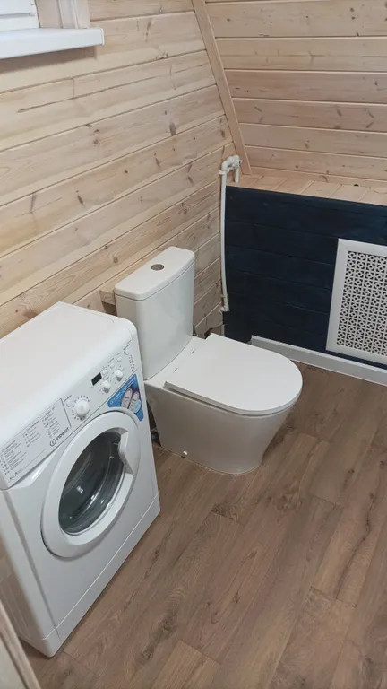 Дом с баней и банным чаном у реки