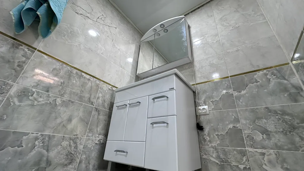 Уютная комнатка во дворе частного дома